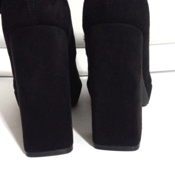 BAMBOO BLACK FAUX SUEDE PLATFORM STACK HEEL ANKLE BOOTS SIZE 7 NWT - Picture 4 of 7
